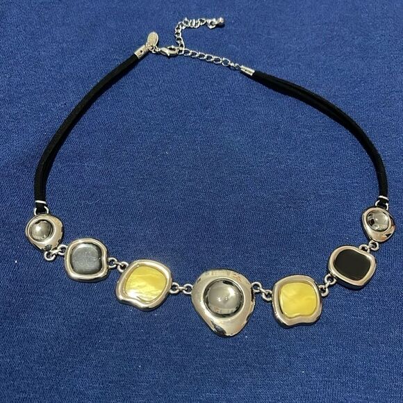 LIA SOPHIA Milky Way necklace MOP & glass stones - Picture 4 of 8